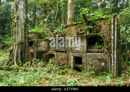 Panama, Parc national du Darien, Cana, ruines d'Espiritu Santo (Saint-Esprit) Or, équipements miniers abandonnés dans la jungle Banque D'Images