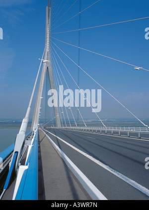 Vue nord de la travée principale, Pont du Normandie, Rhône-Alpes, France. Banque D'Images