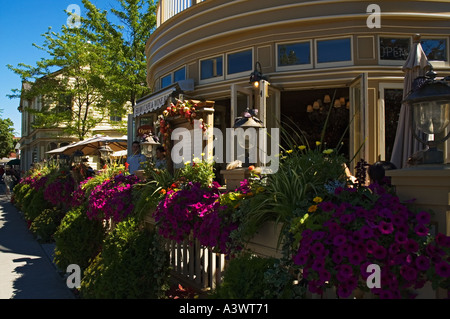 Canada Ontario Niagara sur le lac Shaw Cafe and Wine Bar patio extérieur Banque D'Images