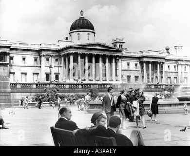 Géographie / voyages, Grande-Bretagne, Londres, bâtiments, musées, National Gallery, vue sur Trafalgar Square, années 1950, Banque D'Images