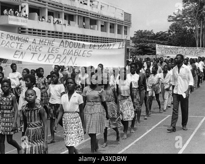 Géographie/voyages, République démocratique du Congo, manifestation contre la visite du Premier Ministre Cyrille Adoula en Belgique, Leopoldville, octobre 1964, Banque D'Images