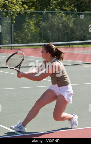 High School Girl Tennis Player Banque D'Images