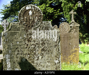 Voyage / géographie, Irlande, Monasterboice, monuments, deux tombstones, face avec inscription de John Crosby pour ses parents, 1831 / 1852, Banque D'Images