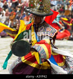 Danseuse de Tsechu Paro au Bhoutan la terre du dragon tonnerre Banque D'Images