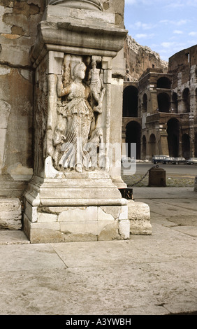 Voyage/géographie, Italie, Rome, monuments, arche de Constantine, relief, Victoria, vers 315 A.D., historique, historique, Europe, monde antique, beaux-arts, reliefs, sculpture, sculptures, Empire romain, monument, victoire, arches triomphales, déesse, victoire, 4 e siècle, monde ancien, Banque D'Images