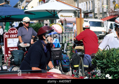 FRANCE BOURGOGNE NUITS-SAINT-GEORGES BIKERS TOURING Banque D'Images