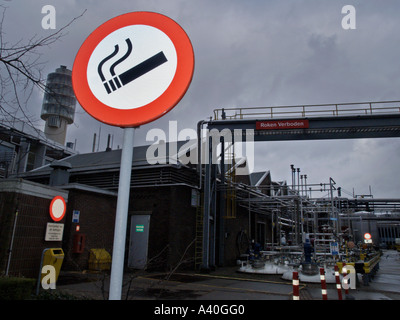 Aucun signe de fumer à l'usine chimique Oss Pays-Bas Banque D'Images