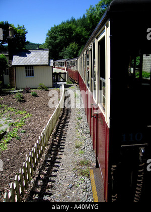 Train à vapeur,arrivée , chemin de fer , , les voies , stop Banque D'Images