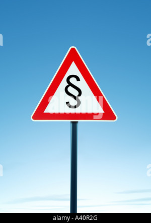 Panneau d'avertissement avec Achtungschild Paragraphenzeichen in paragraph sign Banque D'Images