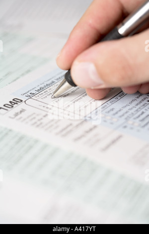 Part remplir formulaire d'impôt Banque D'Images