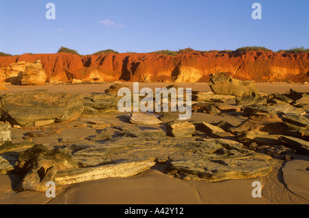 Pindan falaises, Gantheaume Point, la ville de Broome, Australie occidentale. Banque D'Images