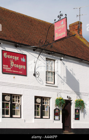 Le George & Dragon Public House dans Village goudronnage, Worthing, West Sussex. Banque D'Images