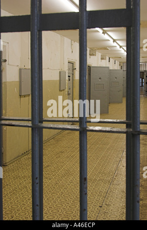 Un corridor dans la prison de Hohenschönhausen, Berlin, Allemagne Banque D'Images