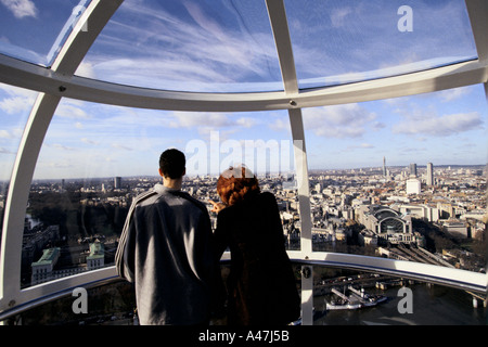 London Eye ouvre la grande roue de Londres southbank tamise Londres 2200 vue sur la fin de l'ouest 2000 Banque D'Images