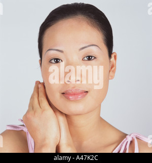 Portrait d'une belle femme asiatique Banque D'Images