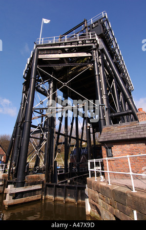 Élévateur à bateau Anderton après restauration Banque D'Images