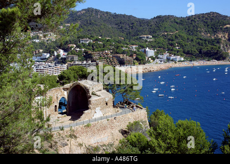 Vue panoramique sur mer et plage de Tossa de Mar Gérone Catalogne Catalogne Catalogne Costa Brava España Espagne Europe Banque D'Images