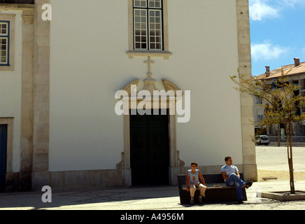 Voir l'église blanche typique de l'architecture ecclésiastique Aveiro Iberia Espagne Amérique du Nord du Portugal l'Europe Banque D'Images