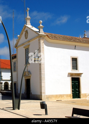 Voir l'église blanche typique de l'architecture ecclésiastique Aveiro Iberia Espagne Amérique du Nord du Portugal l'Europe Banque D'Images