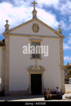 Voir l'église blanche typique de l'architecture ecclésiastique Aveiro Iberia Espagne Amérique du Nord du Portugal l'Europe Banque D'Images