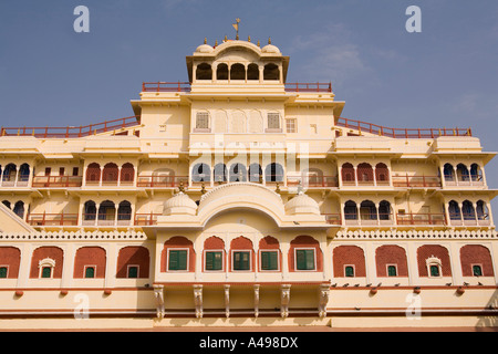 Inde Rajasthan Jaipur City Palace Chandra Mahal royal apartments avec drapeaux résidentiel Banque D'Images