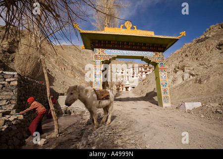 Inde Ladakh monastère Rhizong gateway Banque D'Images