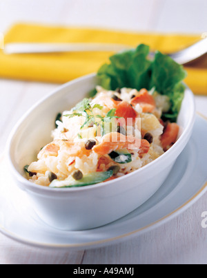 Portrait d'une casserole de riz et de fruits de mer Banque D'Images