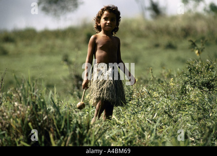 La province de Bahia Brésil Juillet 1991 : Une jeune fille pataxó. Les Indiens pataxó font campagne pour établir une réserve indienne des pataxó. Banque D'Images