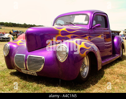 Purple hot rod - classic car Banque D'Images