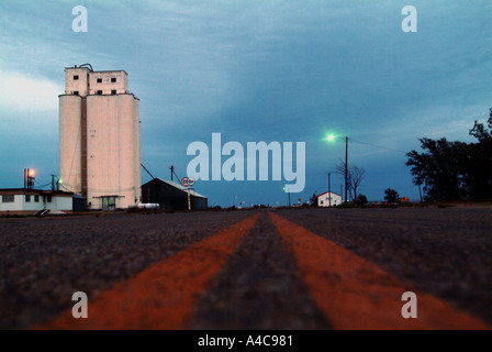 Adrian Texas est célèbre pour être le point médian de l'historique Route 66 Banque D'Images