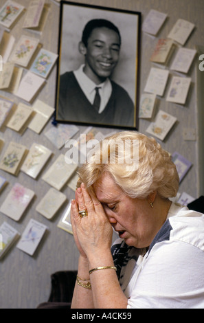 MOSS SIDE STORY DE MANCHESTER, DENISE STANLEY, MÈRE DE TUÉ BENJI. Banque D'Images