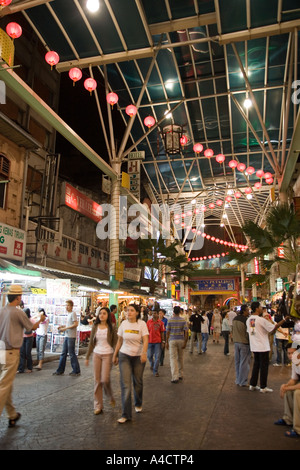 La Malaisie Kuala Lumpur Chinatown Petaling Street pasar malam night market Banque D'Images