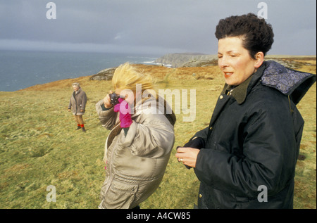 LUNDY ISLAND 1994 SMOKESTOP', 3 SMOKESTOPPERS AYANT UNE Ballade à travers la sombre mais belle île Banque D'Images