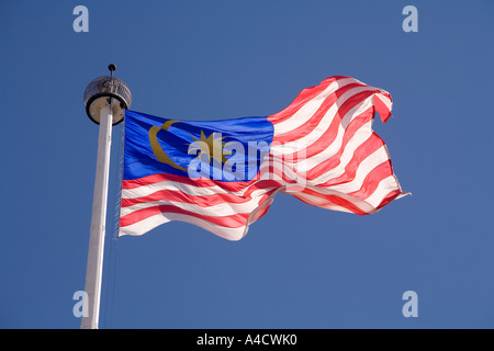 La Malaisie Kuala Lumpur Merkeda Square grand drapeau national malaisien Banque D'Images