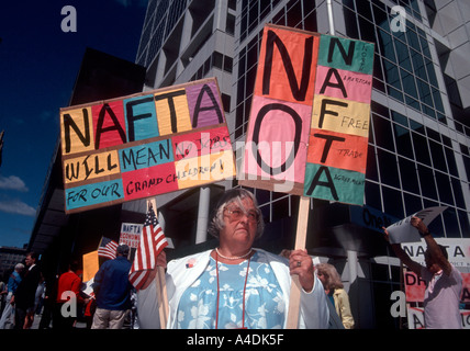 Protestation des militants ALENA Accord de libre-échange nord-américain en septembre 1993 Banque D'Images