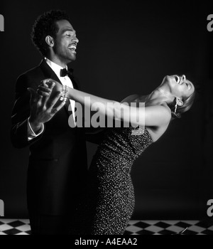 Africam American Couple Dancing Banque D'Images