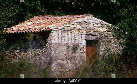Ferme typique de la région Provence en France Banque D'Images