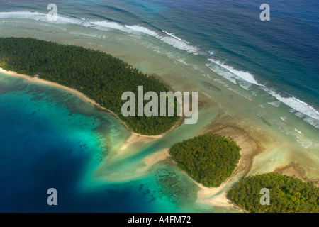 Vue aérienne de près de l'atoll de Majuro Îles Marshall N Pacifique Banque D'Images