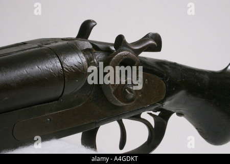 Vieux fusil à canon double marteaux et des triggers. Banque D'Images