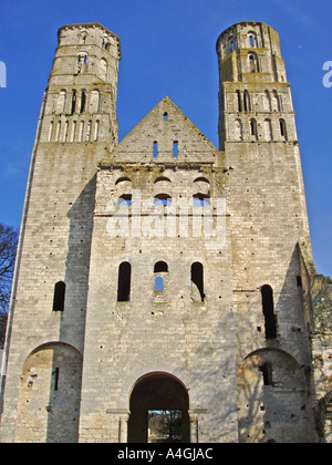 L'Abbaye Abbaye de Jumièges Rouen Calvados Normandie France Europe Banque D'Images