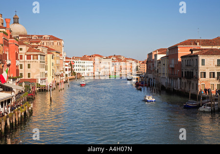 Façades de maisons au Grand Canal, Venise, Italie Banque D'Images