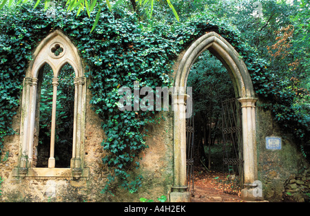 Fonte dos Amores dans le parc de la Quinta das Lagrimas Coimbra , , Beira Litoral , Portugal , Europe Banque D'Images