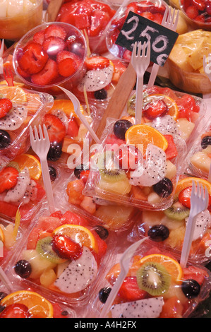 Les fruits, La Boqueria, market hall de Ramblas, Barcelone, Catalogne, Espagne, Europe Banque D'Images