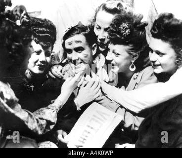 Célébrations du Jour de la victoire, Paris, 8 mai 1945. Artiste : Inconnu Banque D'Images