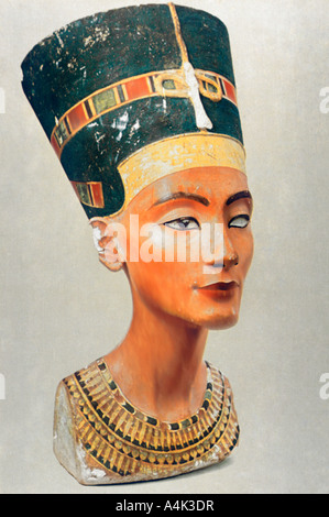 Buste de Néfertiti, reine et épouse du pharaon égyptien Akhénaton (Aménophis IV) Artiste : Inconnu Banque D'Images