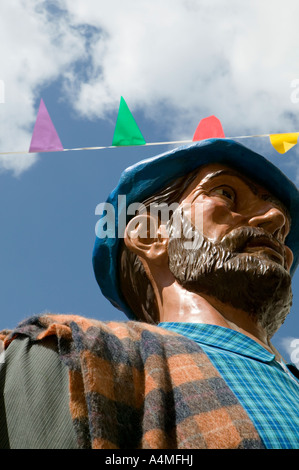 Gigante (géant) pendant le défilé parte viaje (vieille ville), Vitoria-Gasteiz, Fiesta de la Virgen Blanca, Pays Basque, Espagne. Banque D'Images