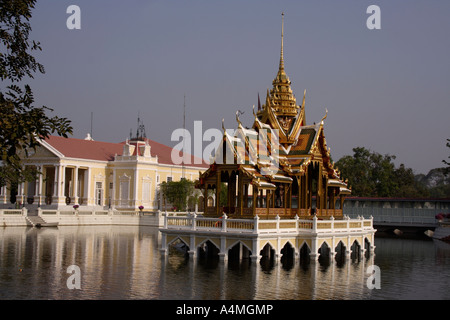 Phra Thinang Aisawan Thiphya-Art, Bang Pa-In, Thaïlande Banque D'Images