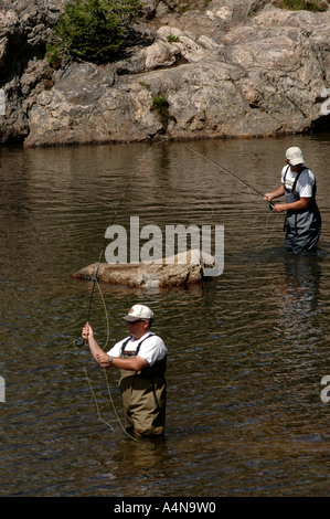 La pêche à la mouche lac de l'ours Rocky Mountain National Park Banque D'Images