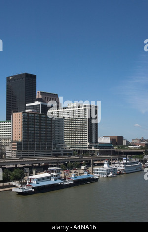 Le centre-ville de Louisville Kentucky cityscape le long du fleuve Ohio Banque D'Images