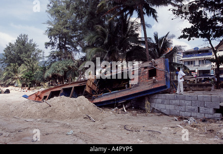 Ville de plage de Phuket après le tsunami destruction Banque D'Images